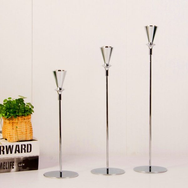 Chandelier moderne en métal à trois lumières