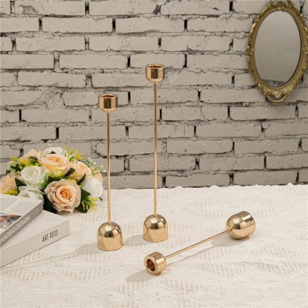 Chandelier décoratif en fer, pied boule distinctif