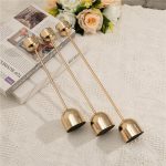 Éclairage en métal doré, style classique et chic