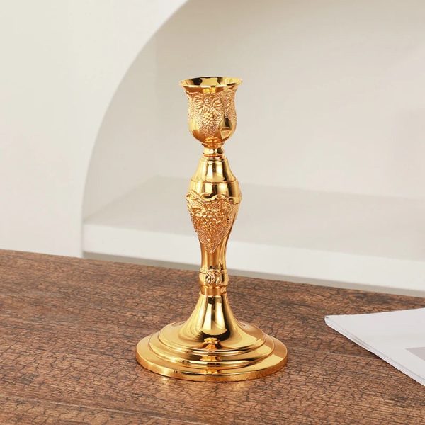 Chandelier Vigne en métal doré, design raffiné