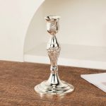 Chandelier en fonte dorée, inspiration nature vigne