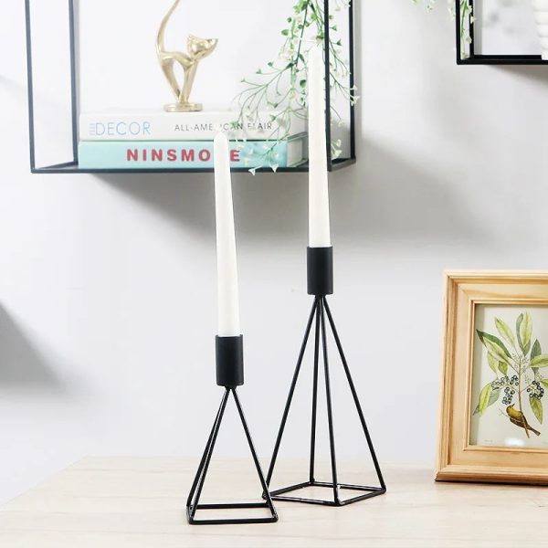 Chandelier Noir Pyramide en métal fer forgé