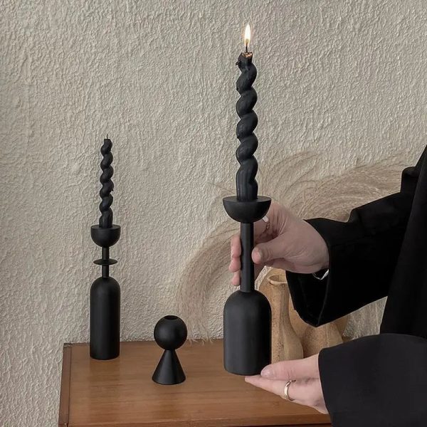 Bougeoir Noir Scandinave à trois bras de lumière