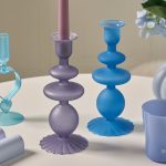 Bougeoir en verre coloré doux et moderne