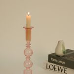 Set de deux chandeliers en verre, touche rétro