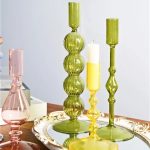 Bougeoir moderne en verre aux couleurs vives