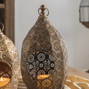 Photophore en métal doré pour une ambiance chaleureuse