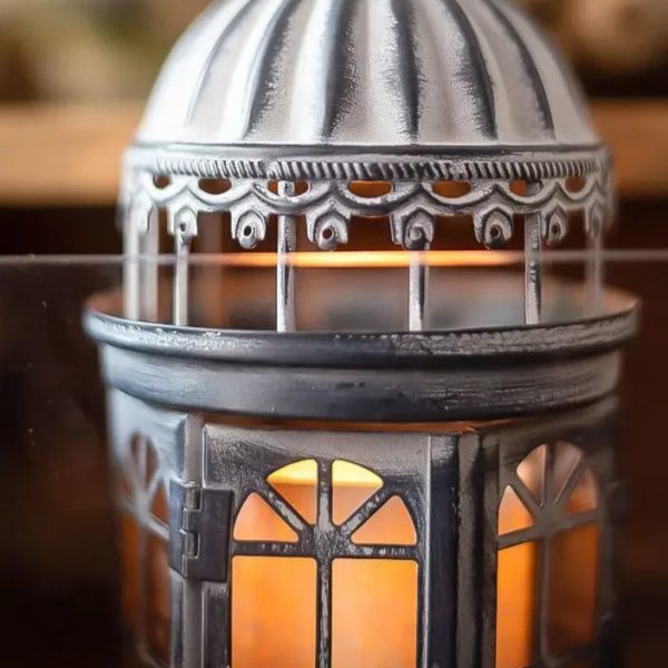 Lanterne Dôme en fer forgé pour ambiance chaleureuse