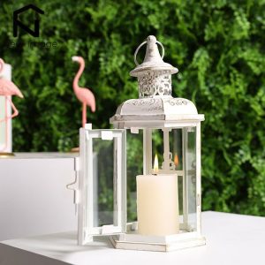 Lanterne blanche en métal pour ambiance festive