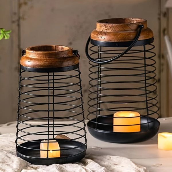 Lanterne en métal et bois