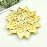 Set de bougeoirs en fonte avec décor de fleurs