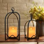 Arche décorative noire pour créer une ambiance chaleureuse