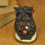 Hibou en fonte, photophore design pour une ambiance chaleureuse