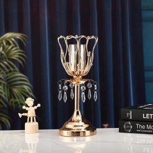 Pendentif cristal brillamment suspendu dans le photophore