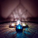 Photophore artistique en forme d'église