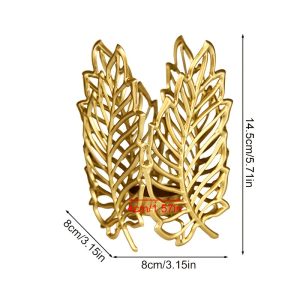 Élément de décoration en métal avec finition dorée