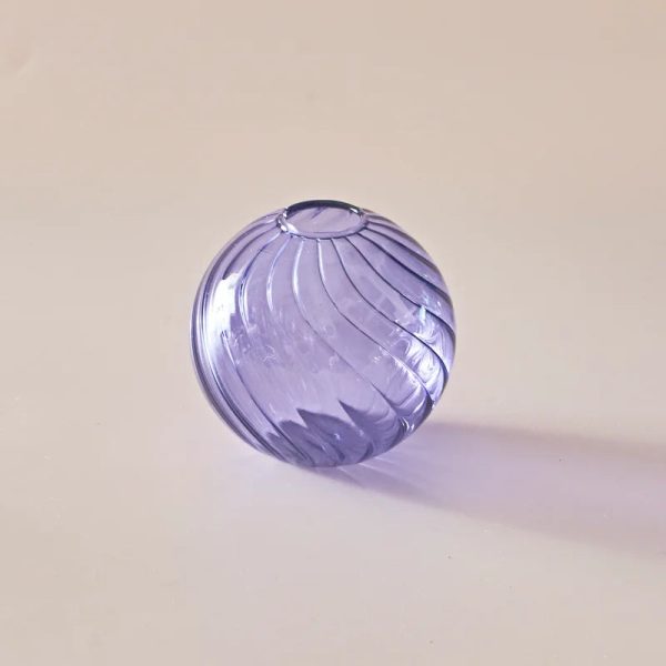 Vase décoratif en verre pour ambiance chaleureuse