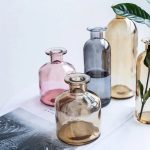 Vase en verre minimaliste pour soliflore