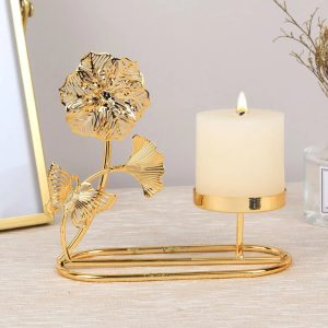 Support bougie métal doré avec motifs floraux